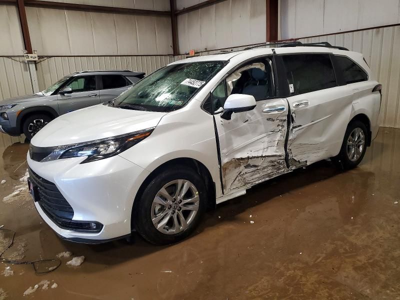 2026 Toyota Sienna xle
