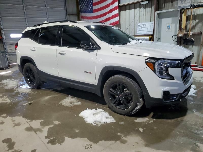2023 GMC Terrain AT4