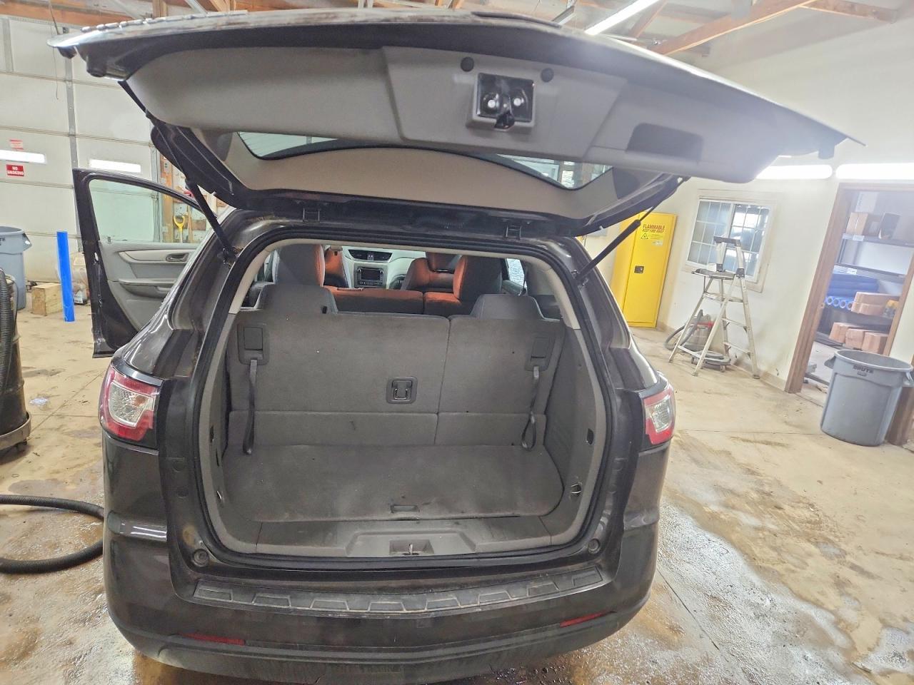 2017 Chevrolet Traverse ls