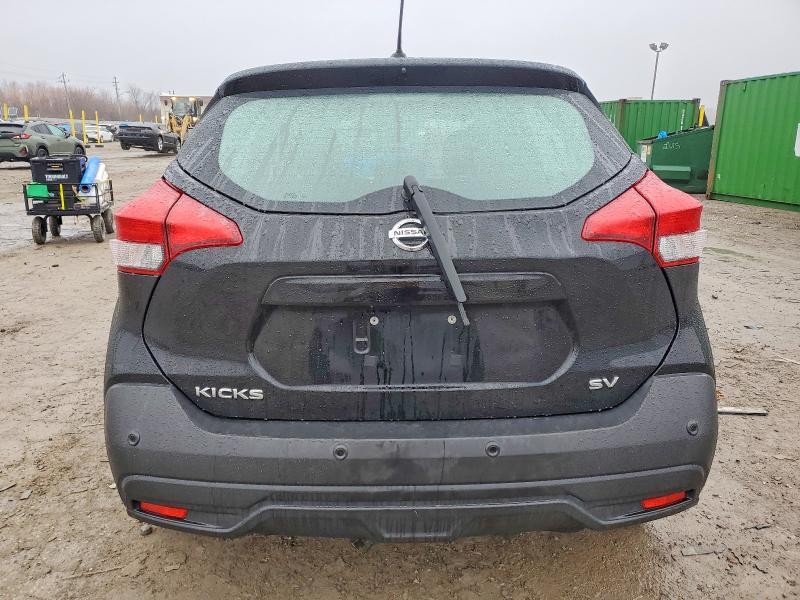 2020 Nissan Kicks sv