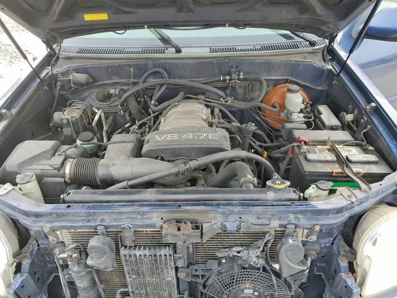 2003 Toyota Sequoia SR5