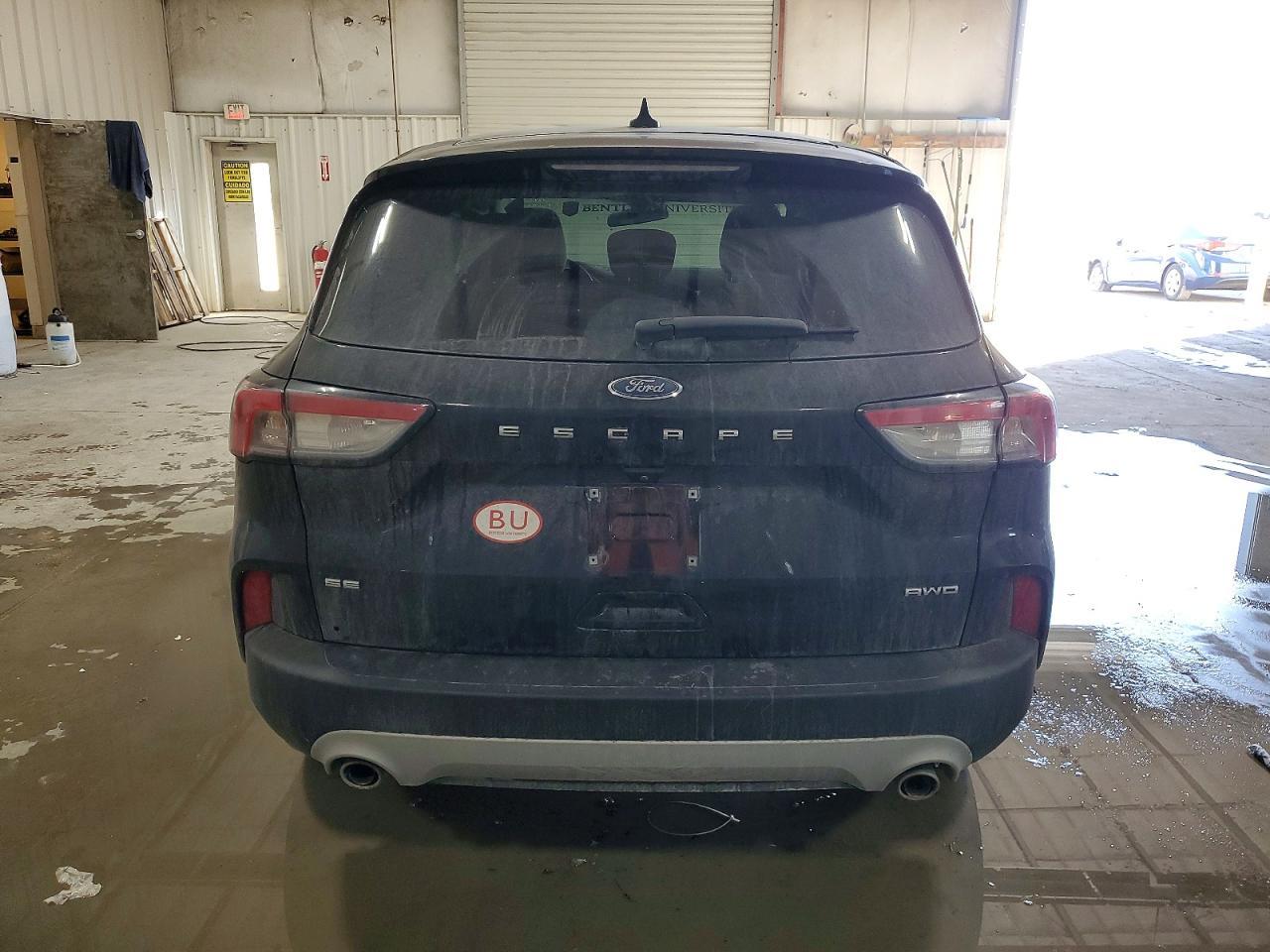 2020 Ford Escape se