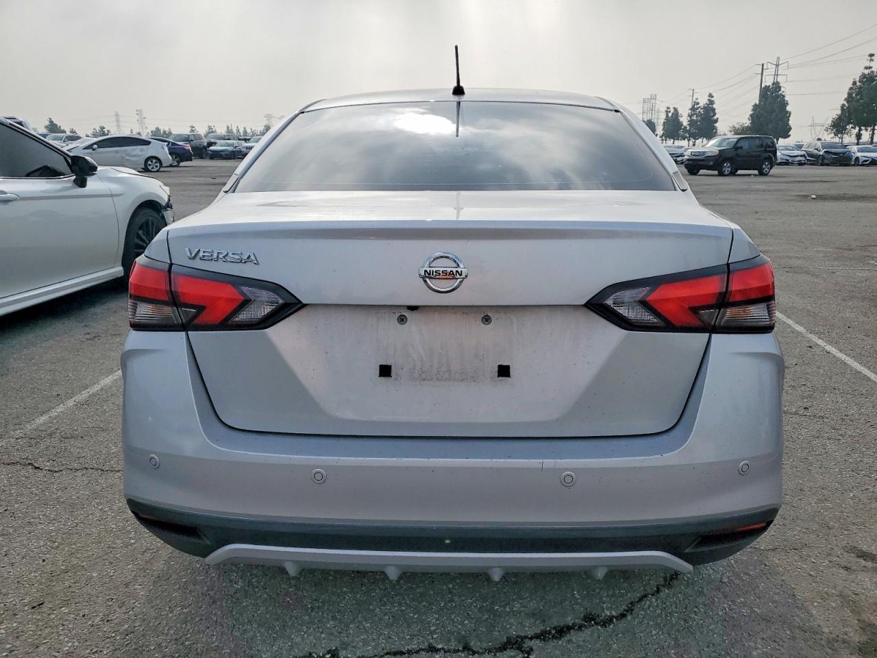 2020 Nissan Versa s