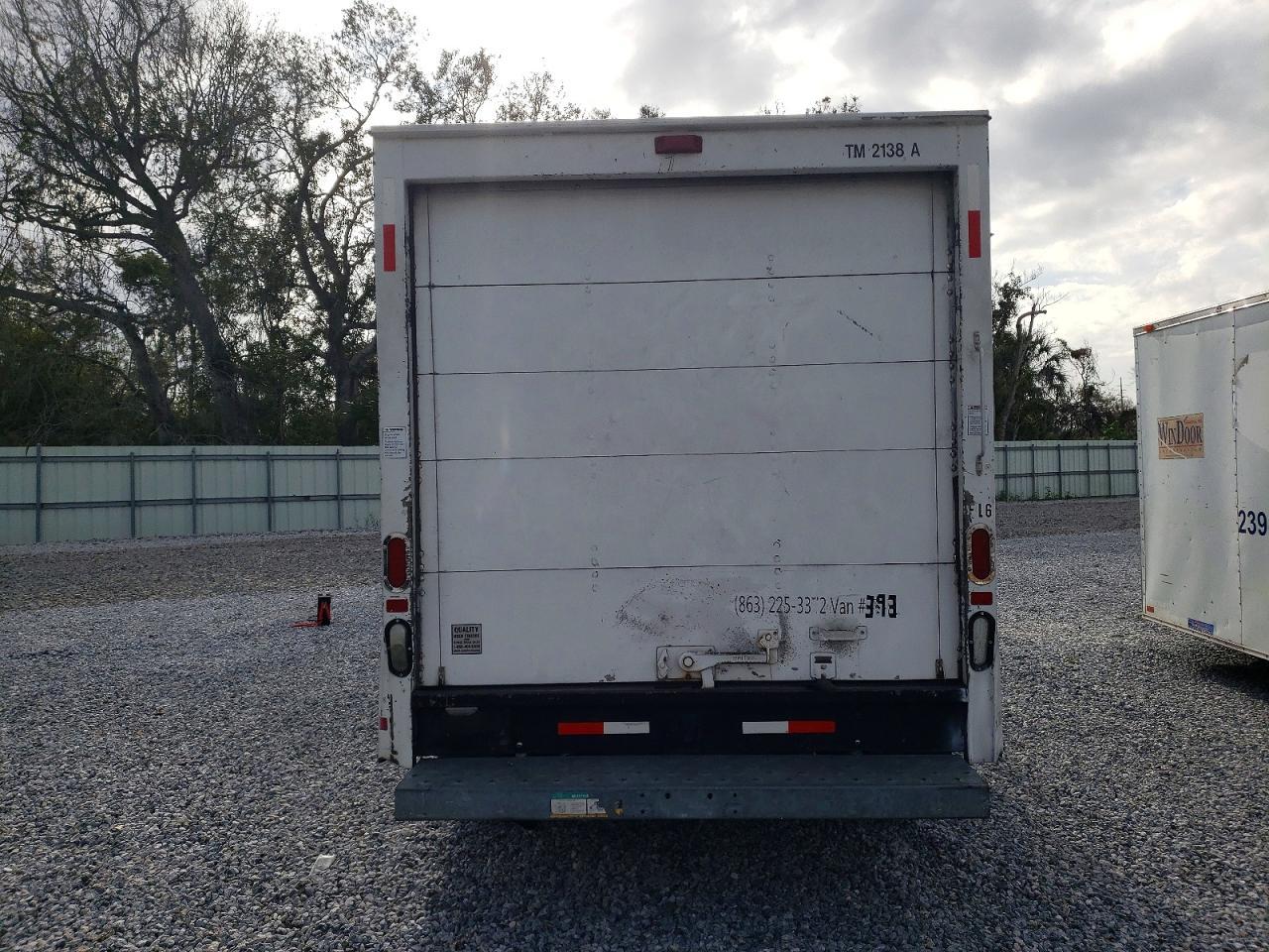 2007 GMC Savana Delivery Truck