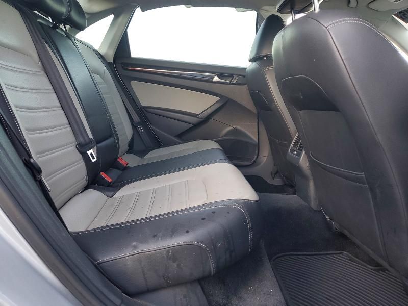 2015 Volkswagen Passat se