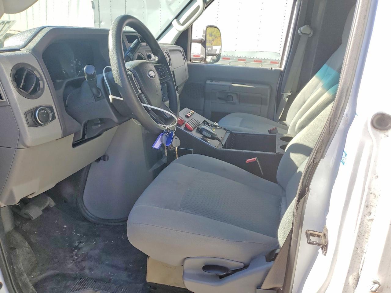2021 Ford E350 Ambulance