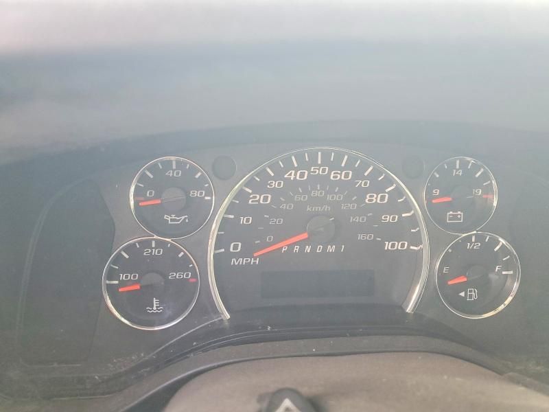 2014 Chevrolet Express box Truck