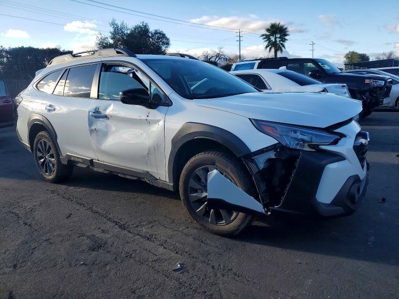 2025 Subaru Outback Onyx Edition xt