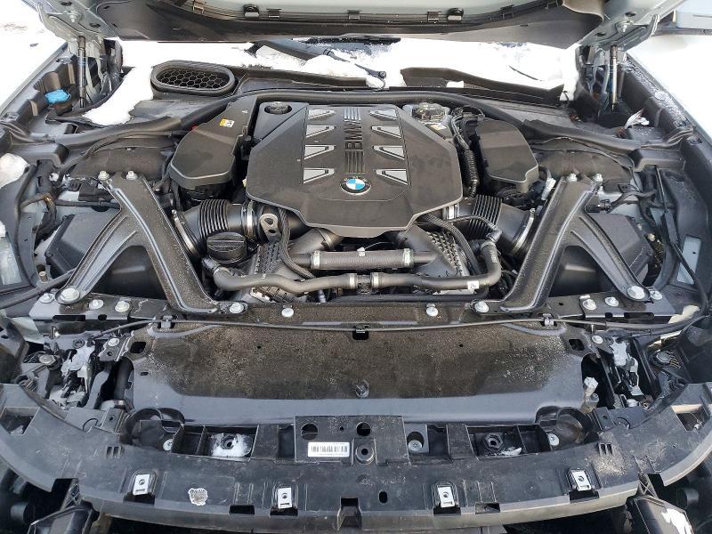 2025 BMW 760 xi