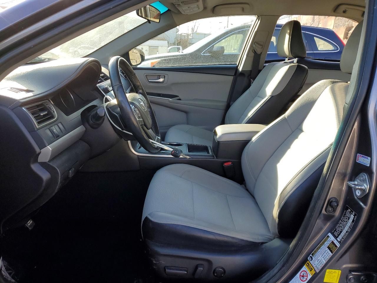 2016 Toyota Camry le