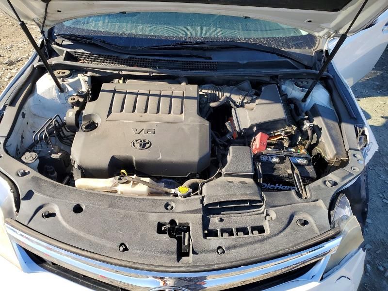 2013 Toyota Avalon Base