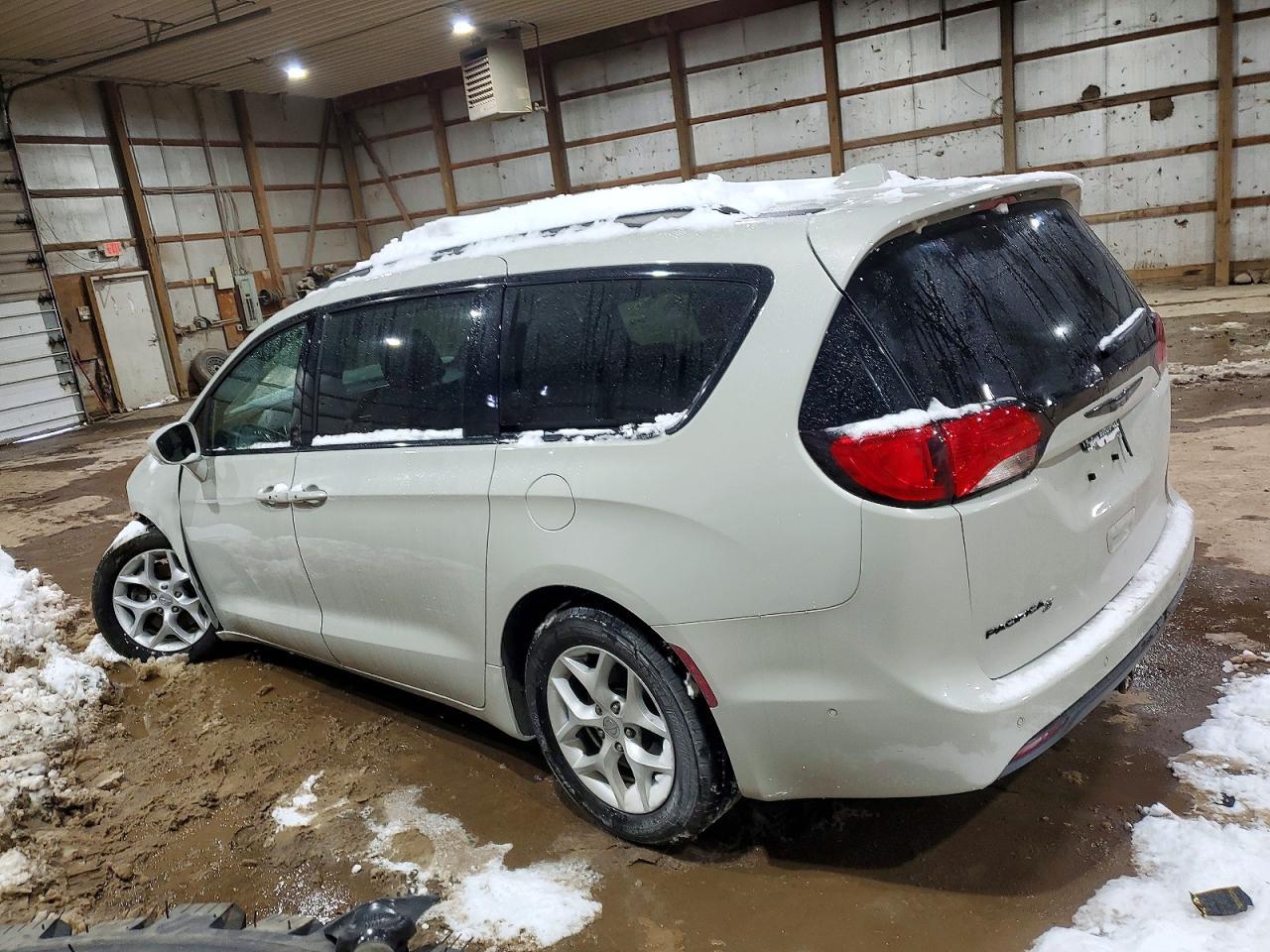 2019 Chrysler Pacifica Touring l