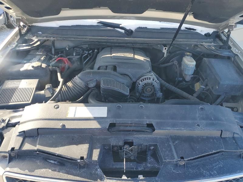 2011 Chevrolet Suburban C1500 ls