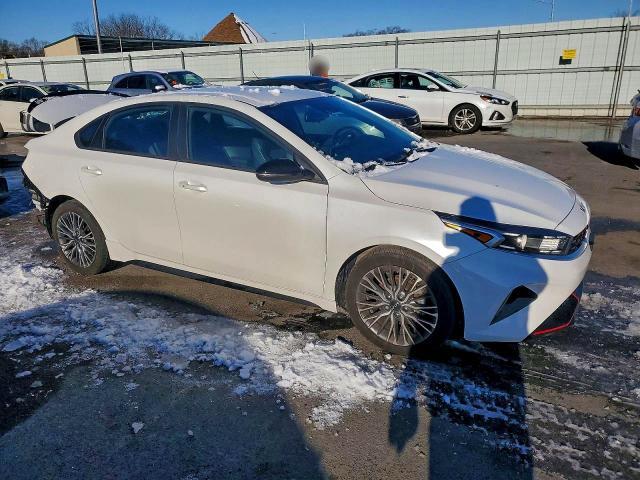 2022 KIA Forte gt Line