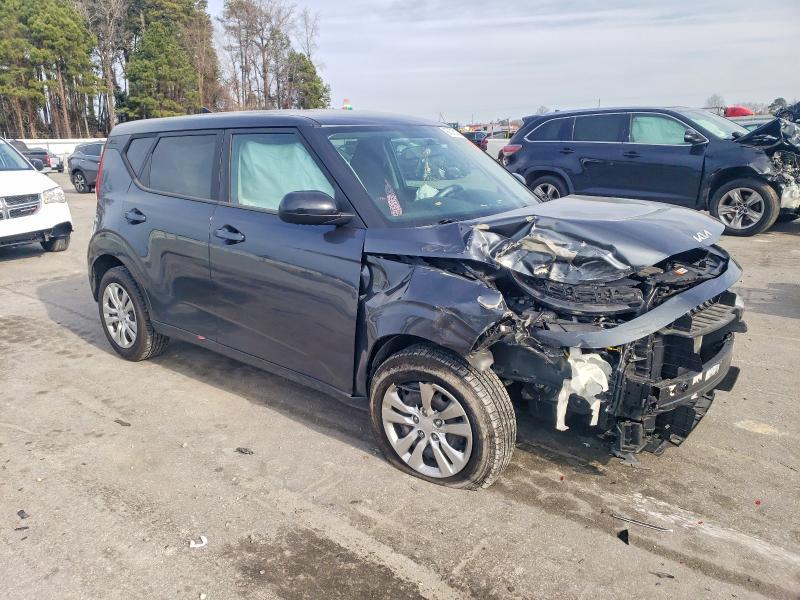 2022 KIA Soul lx