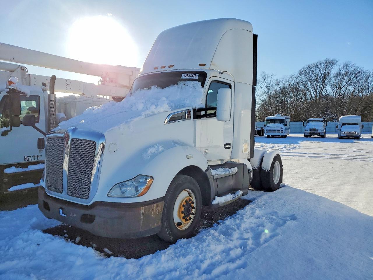 2016 Volvo VNL Semi Truck