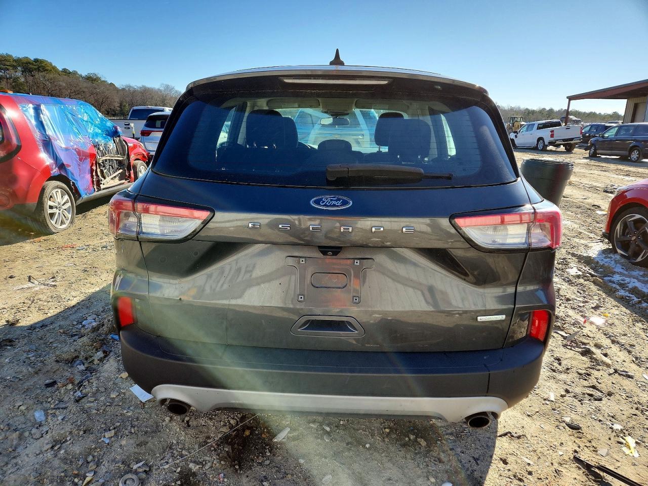 2020 Ford Escape s