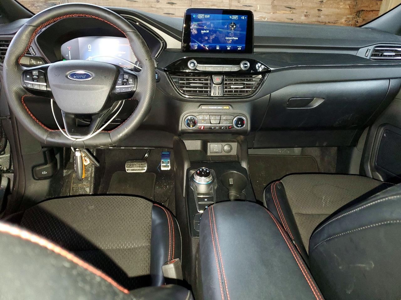 2024 Ford Escape st Line