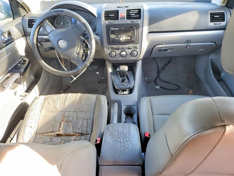 2005 Volkswagen New Jetta 2.5l Option Package 1