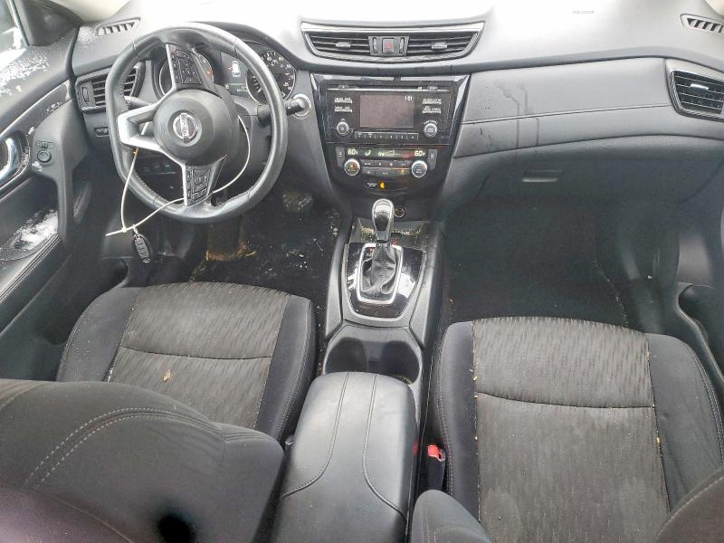2017 Nissan Rogue sv