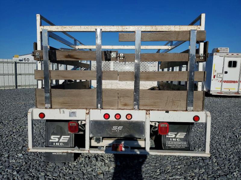 2020 Ford F350 Super Duty Flatbed Truck