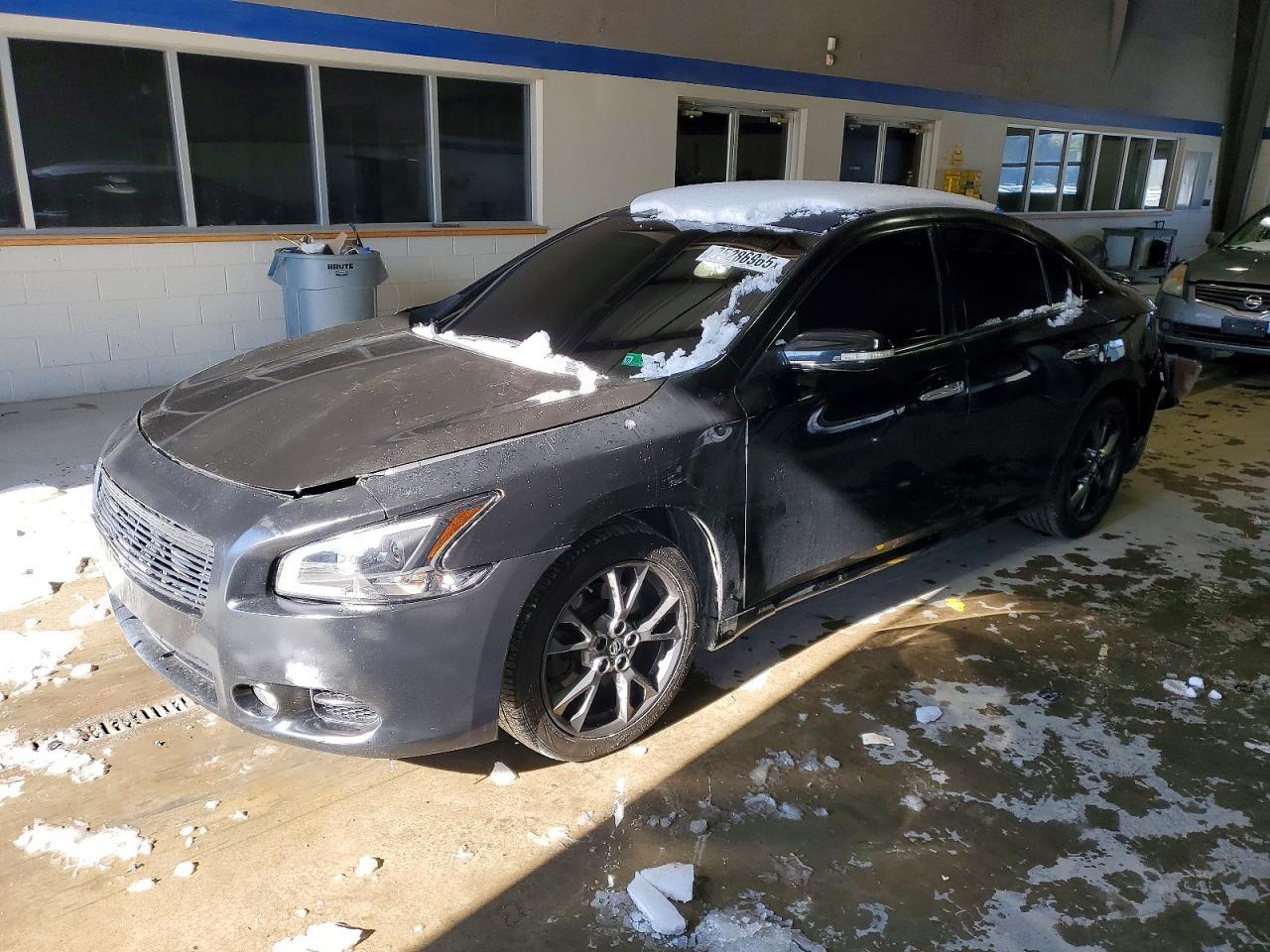 2012 Nissan Maxima s