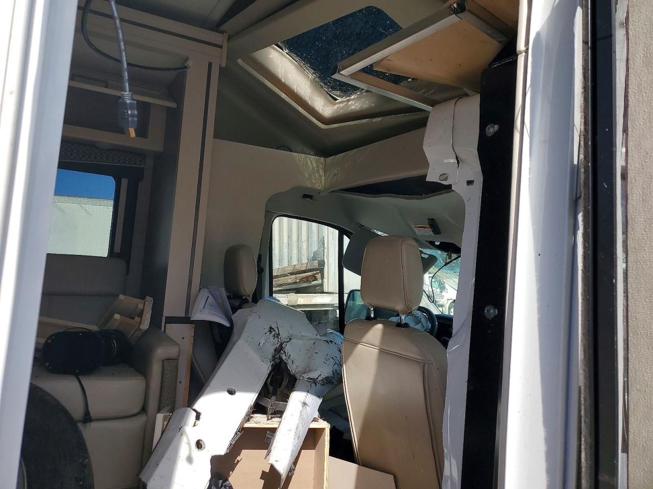 2023 Ford 2022 Ford Transit T