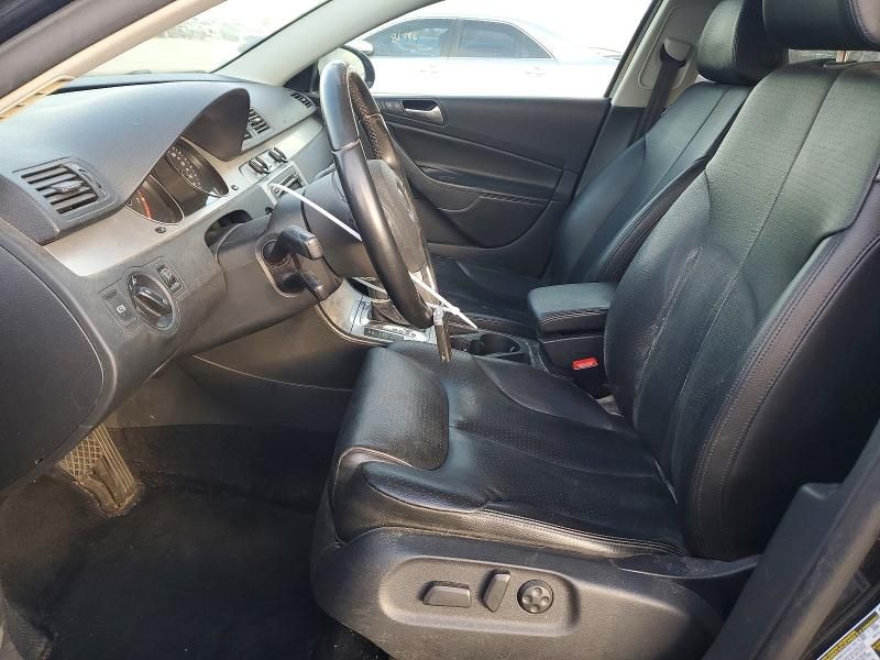 2010 Volkswagen Passat Komfort