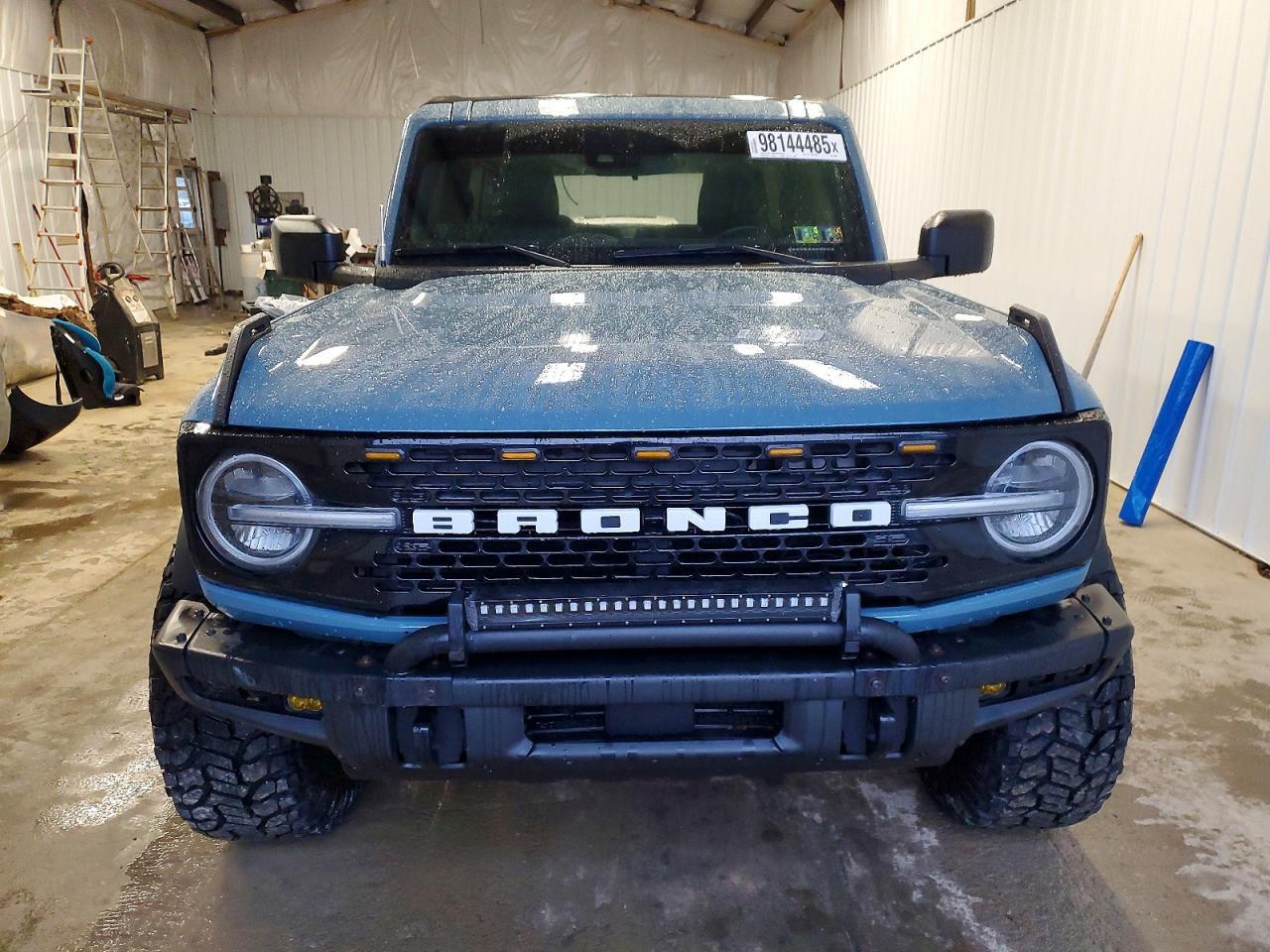 2022 Ford Bronco Base