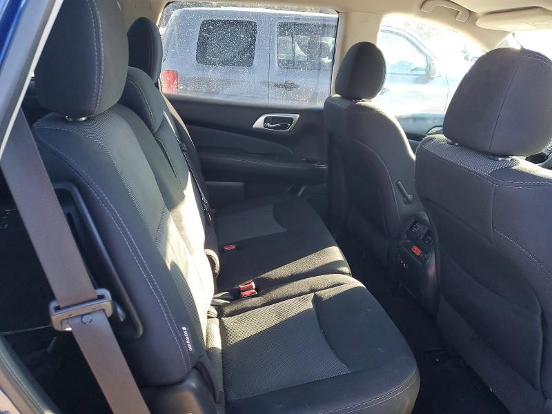 2019 Nissan Pathfinder s