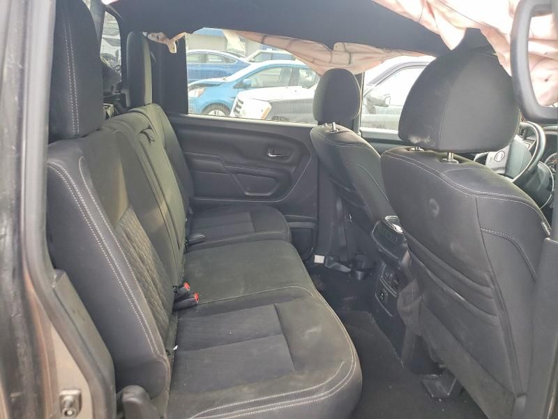 2018 Nissan Titan xd sl