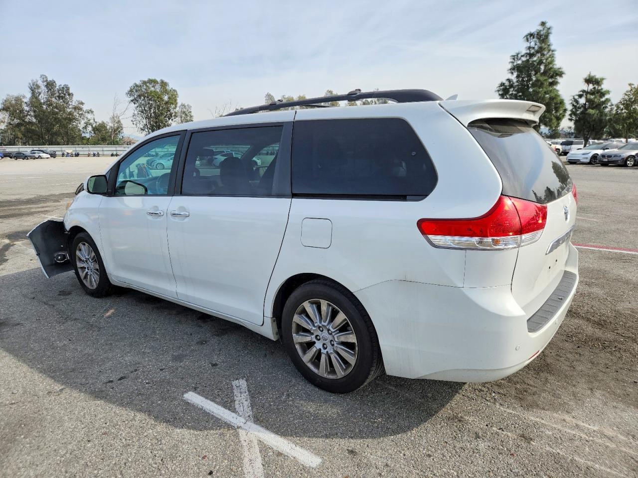 2011 Toyota Sienna Limited 7-passenger