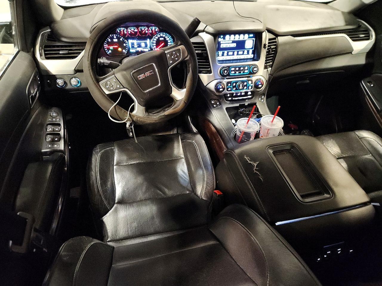 2018 GMC Yukon xl K1500 slt