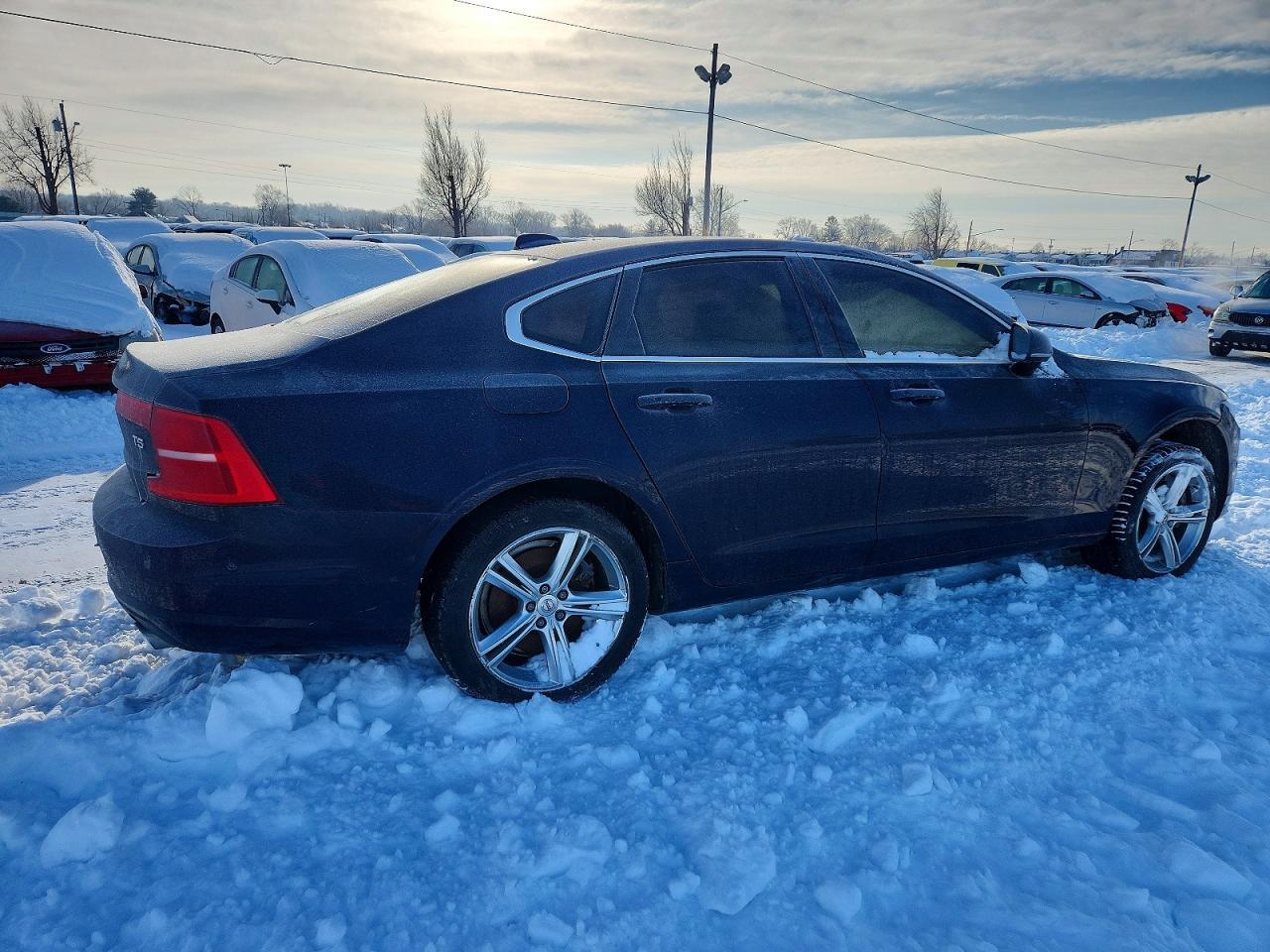 2017 Volvo S90 T5 Momentum