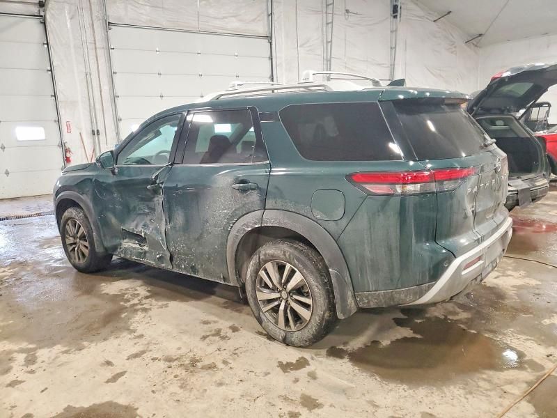 2025 Nissan Pathfinder sl