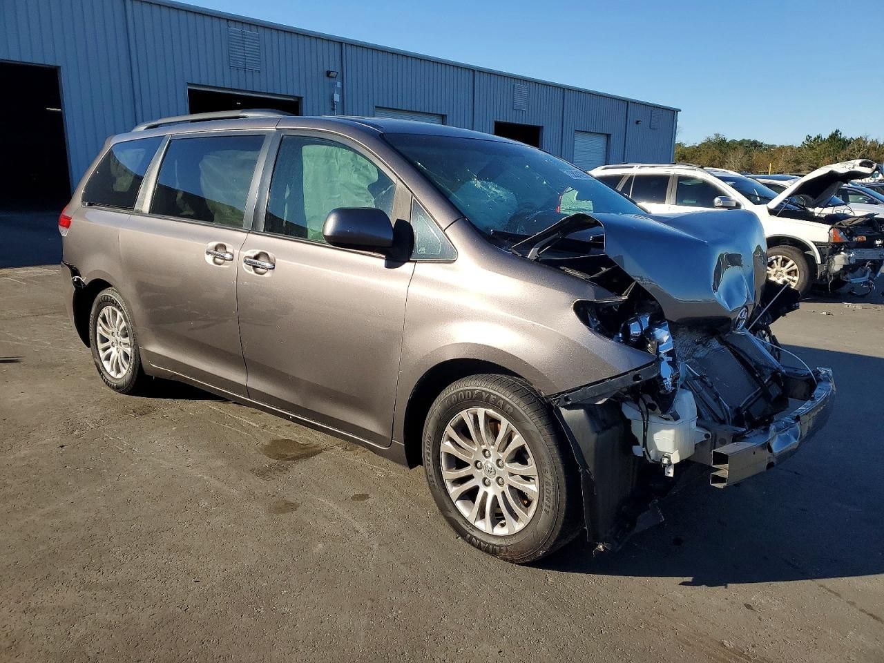 2012 Toyota Sienna xle