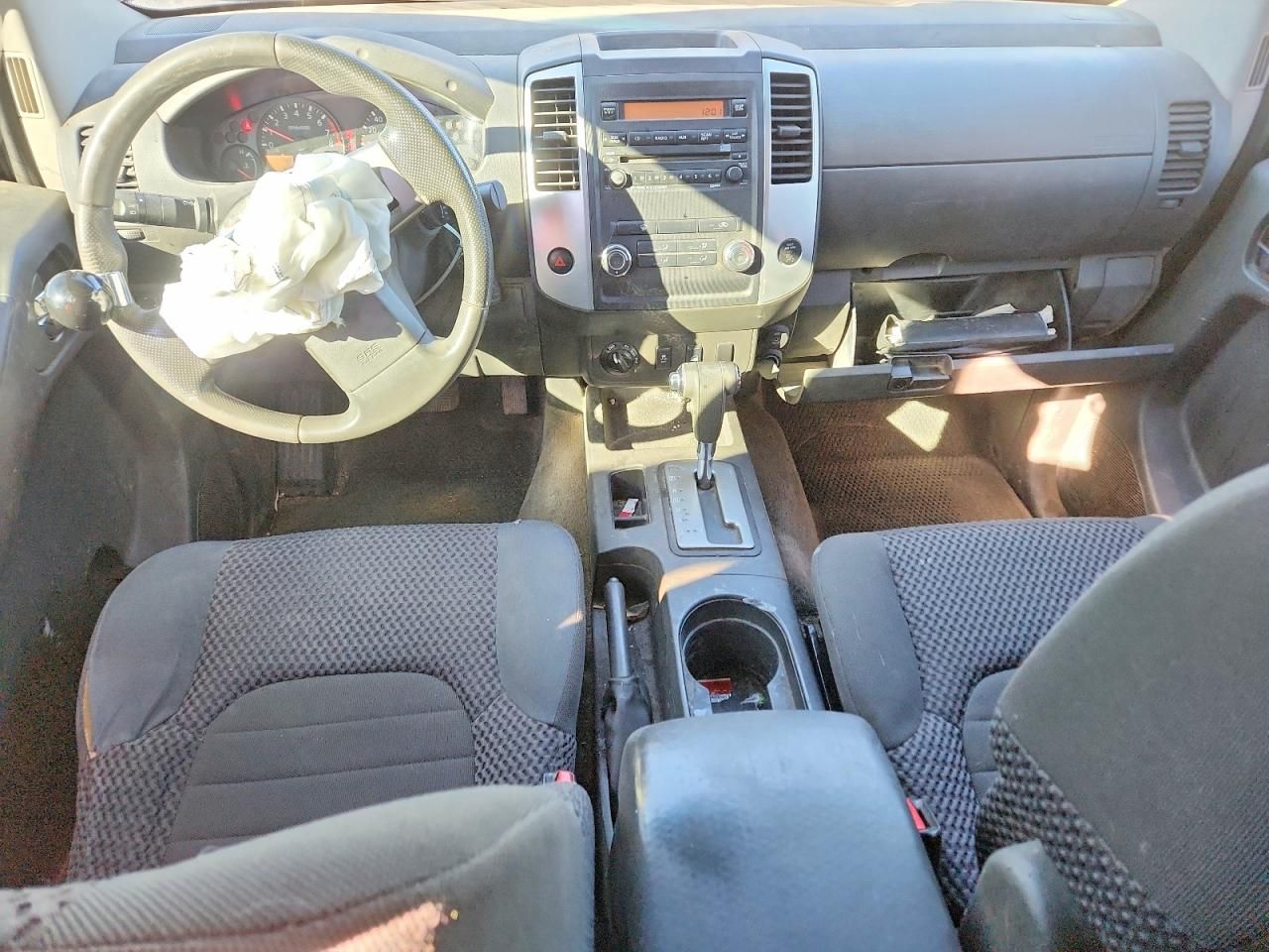 2012 Nissan Frontier sv