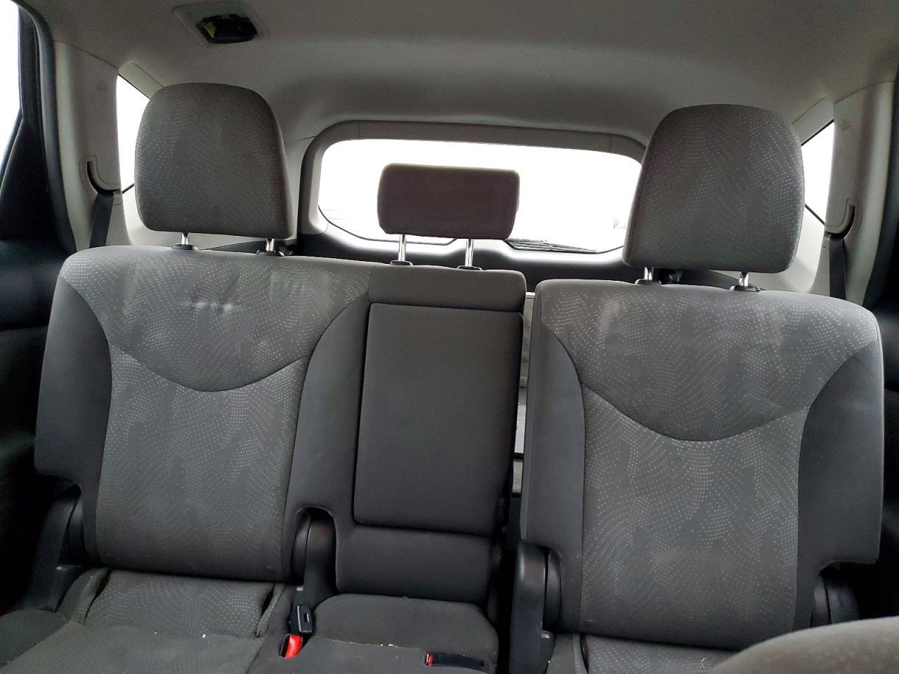 2013 Toyota Prius v