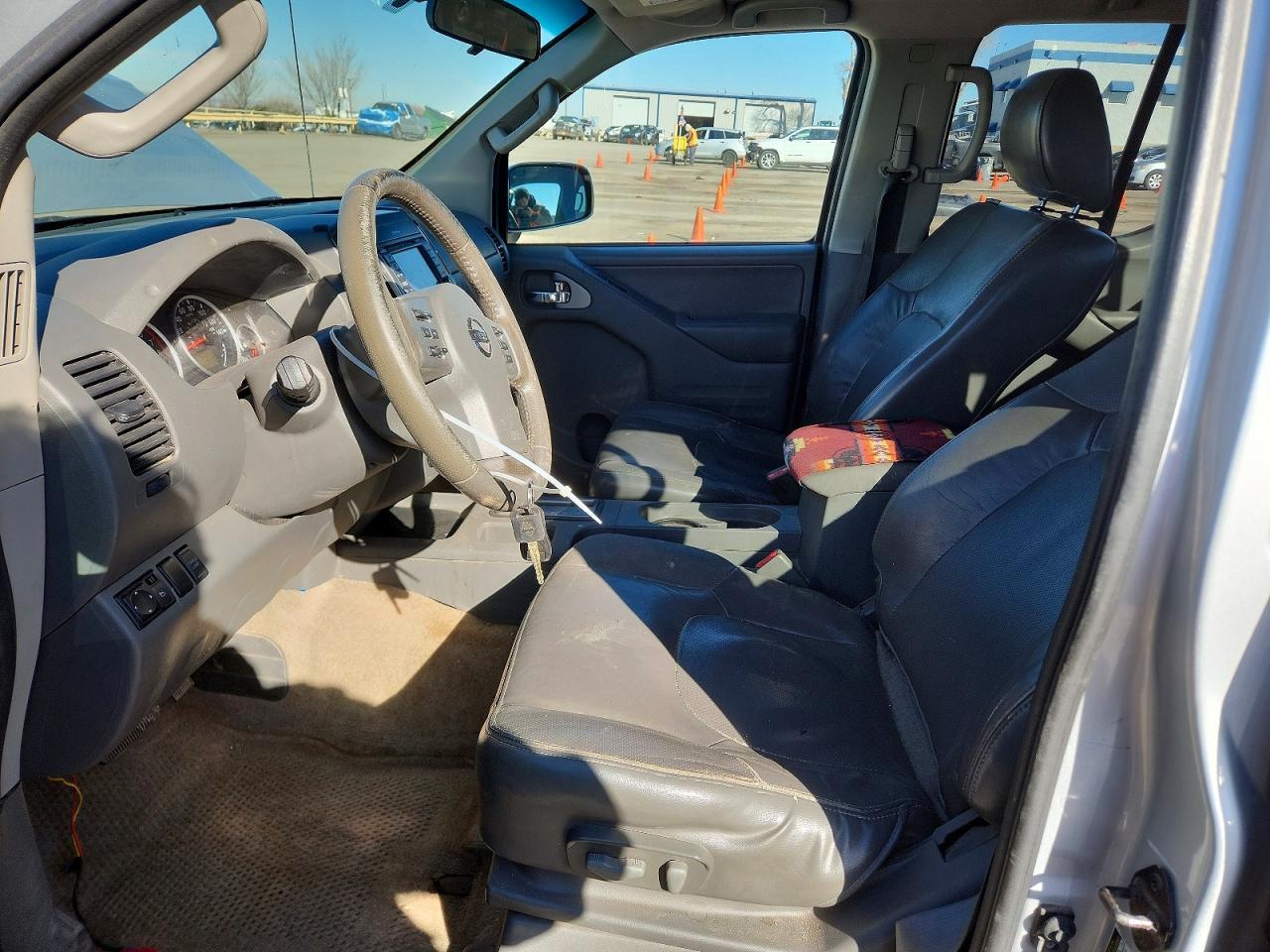 2015 Niss Frontier s