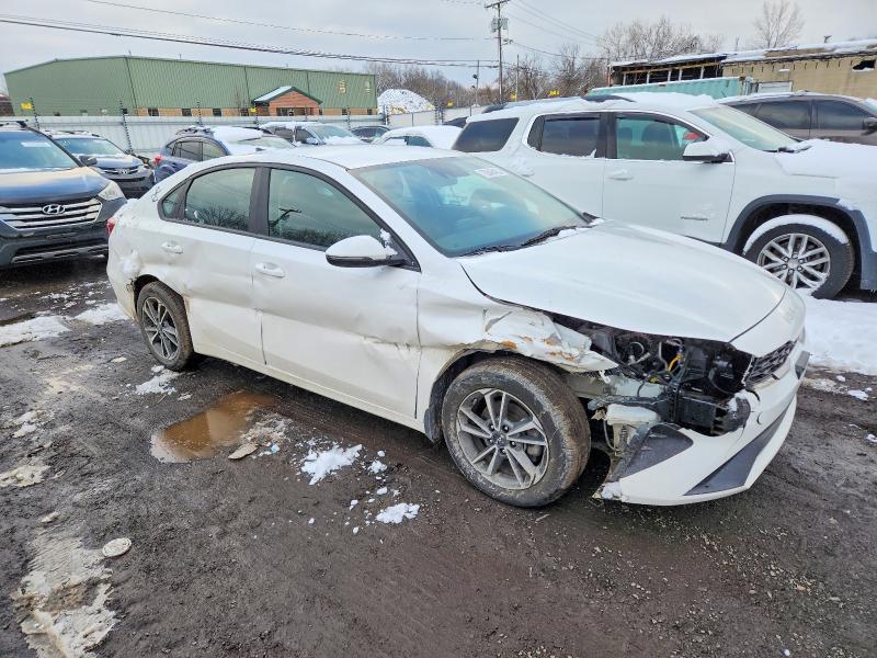 2023 KIA Forte lx