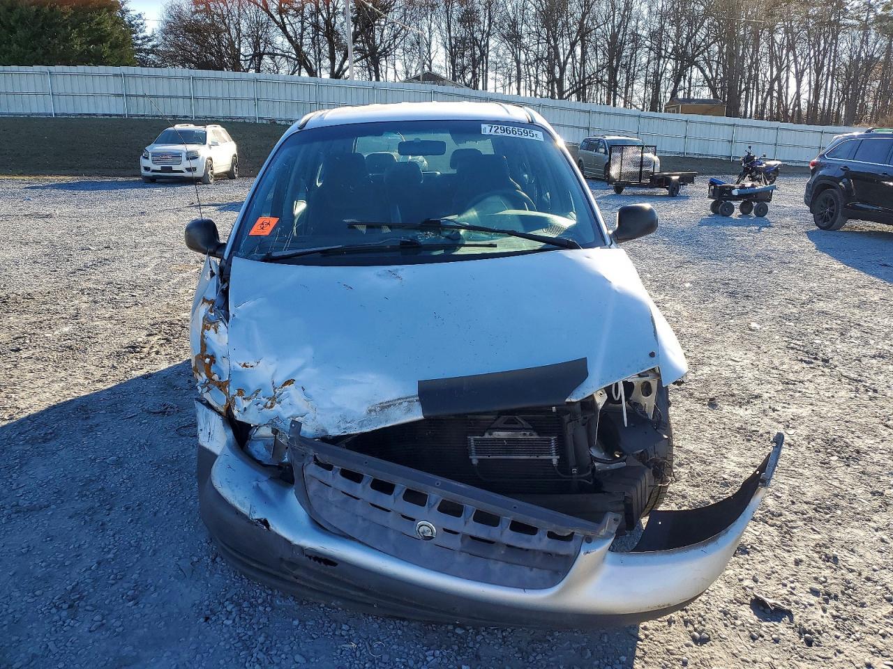 2000 Chrysler Voyager