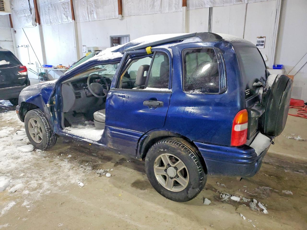 2004 Chevrolet Tracker lt