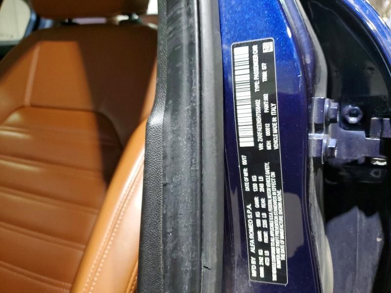 2017 Alfa Romeo Giulia ti Q4