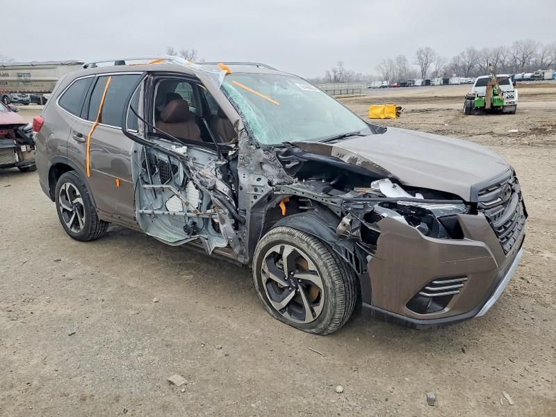 2022 Subaru Forester Touring
