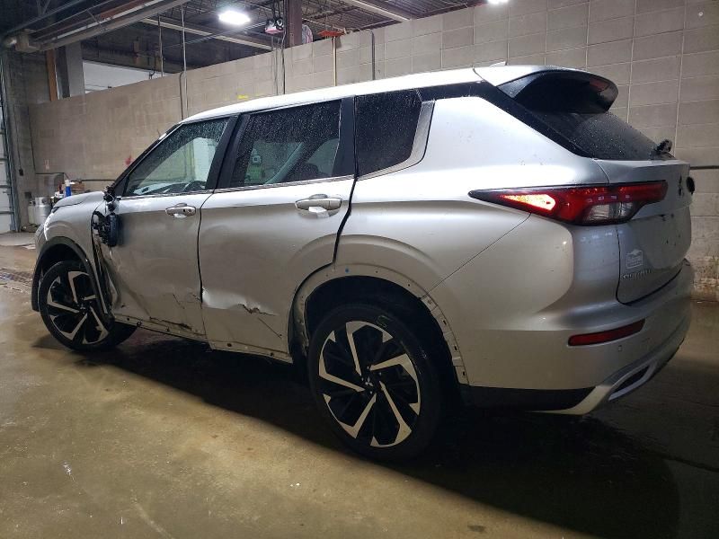 2023 Mitsubishi Outlander se