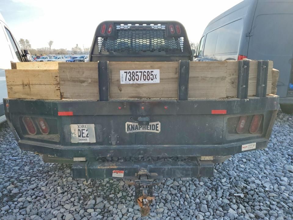 2023 Ford F550 Super Duty Flatbed Truck