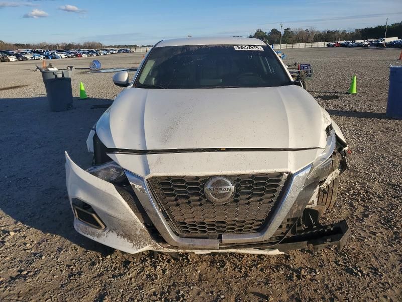 2019 Nissan Altima s