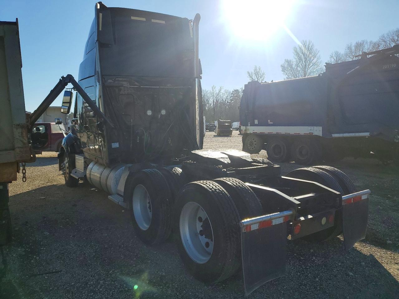 2014 International Prostar Semi Truck