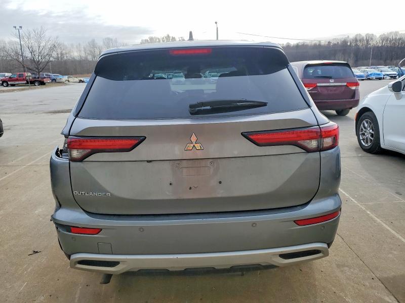 2023 Mitsubishi Outlander se