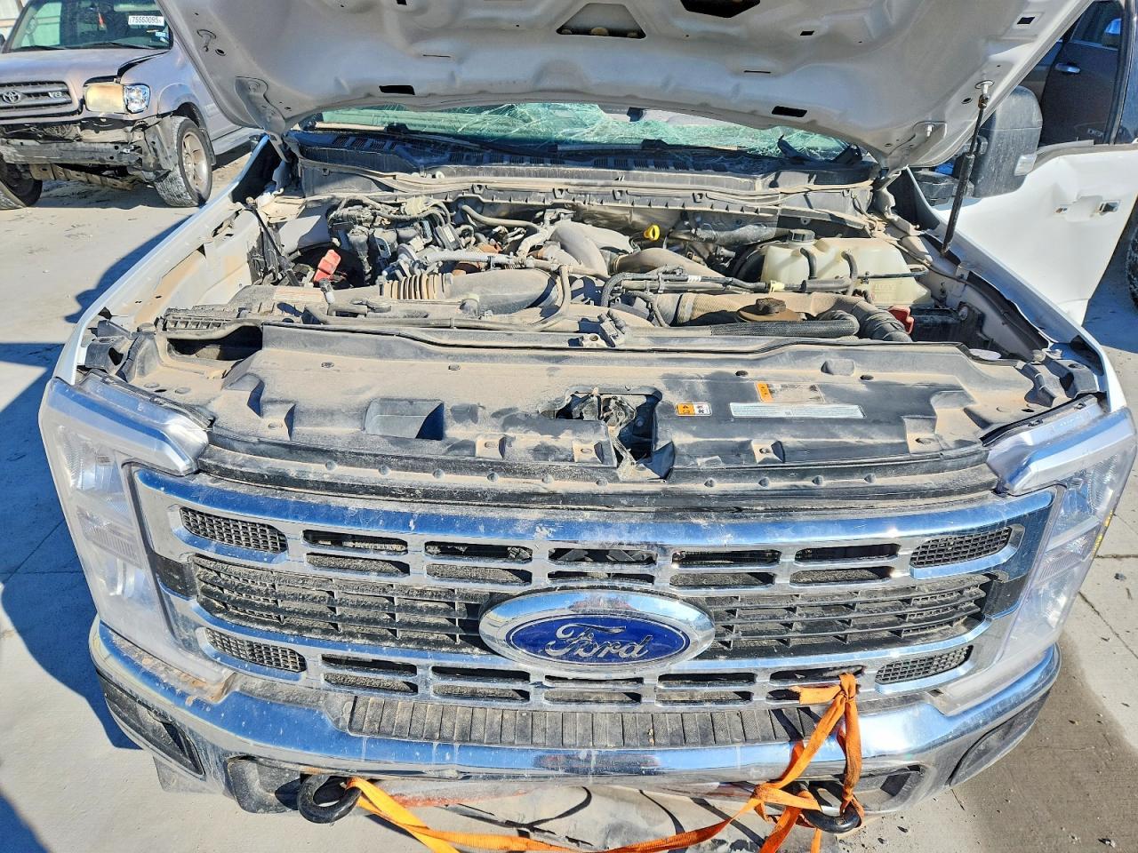 2025 Ford F250 Super Duty Flatbed Truck